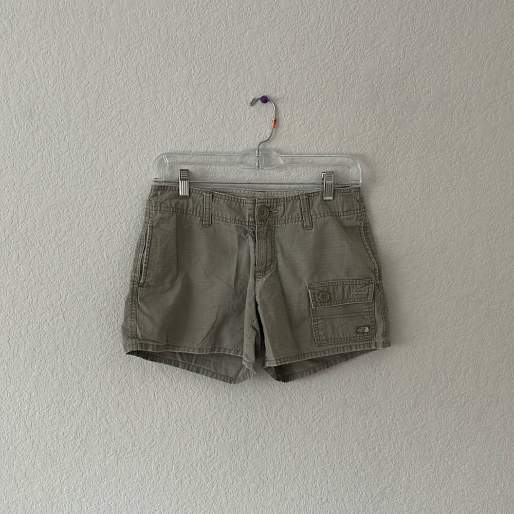 the north face grey cargo shorts